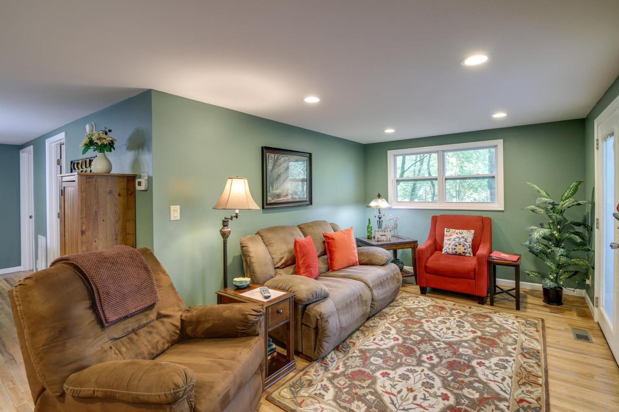 Quaint Smoky Mountain Cabin - 4 Mi To Gatlinburg! Exterior photo